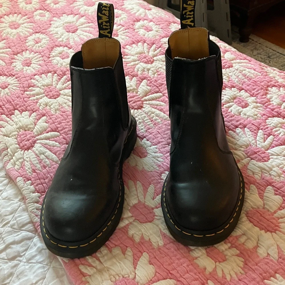 Dr. Martens Black Leather Men's Boots - Picture 2 of 9